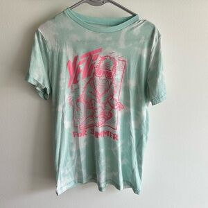 Graphic Tee with Pink Yeti Design size xl 18/20